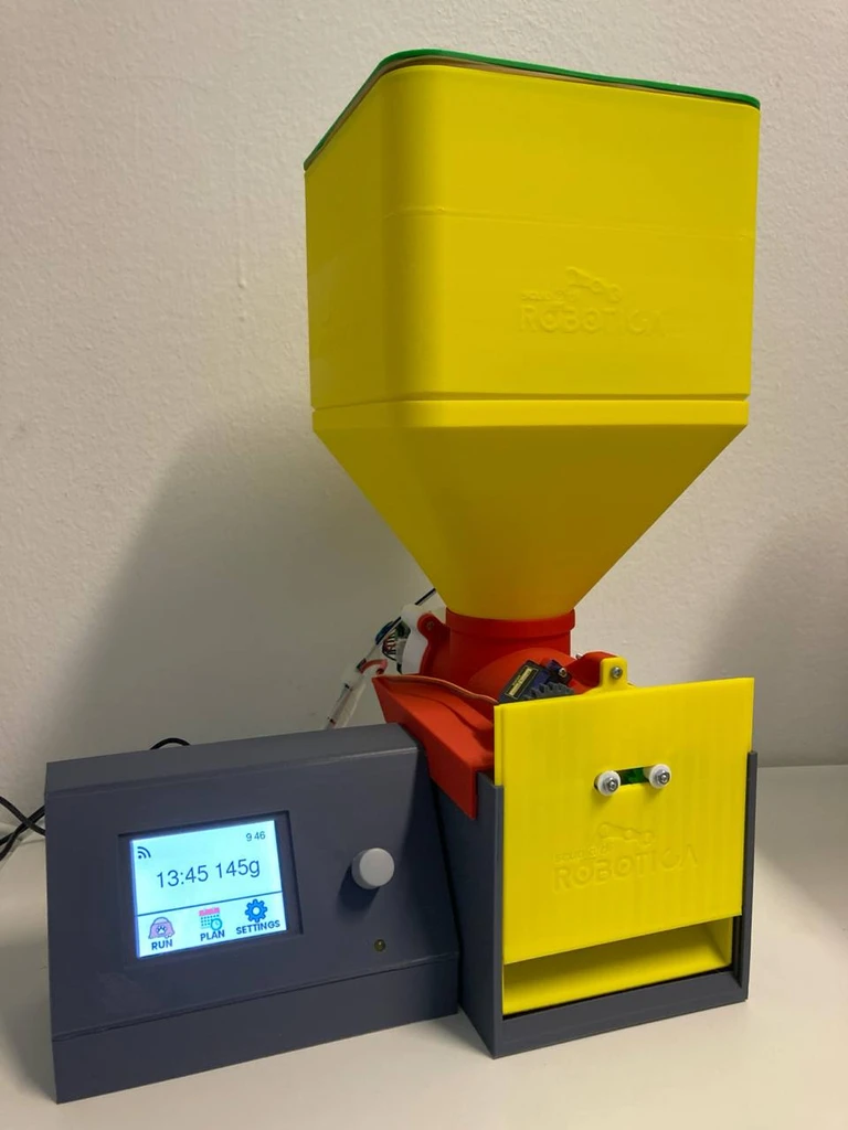 MAEDC - Mangiatoia Automatica Erogatore di Crocchette